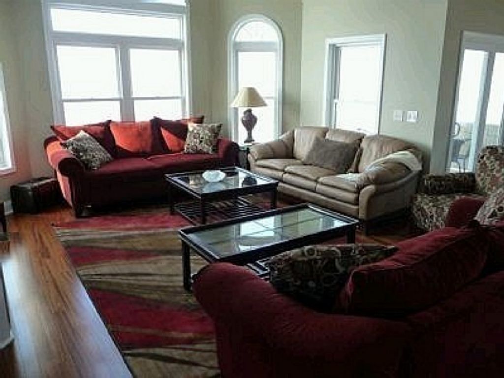 Spacious Living Room w/ lots of seating.  Oceanfront views !